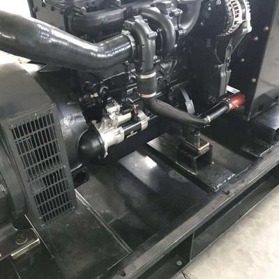 36 Corriente nominal 25 KVA Potencia de espera Bajo consumo de combustible Conjunto de generador diesel de 16 kW